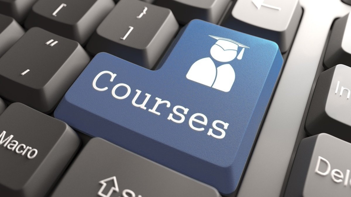 Top Courses after 12th in India for Science, Commerce, and Arts